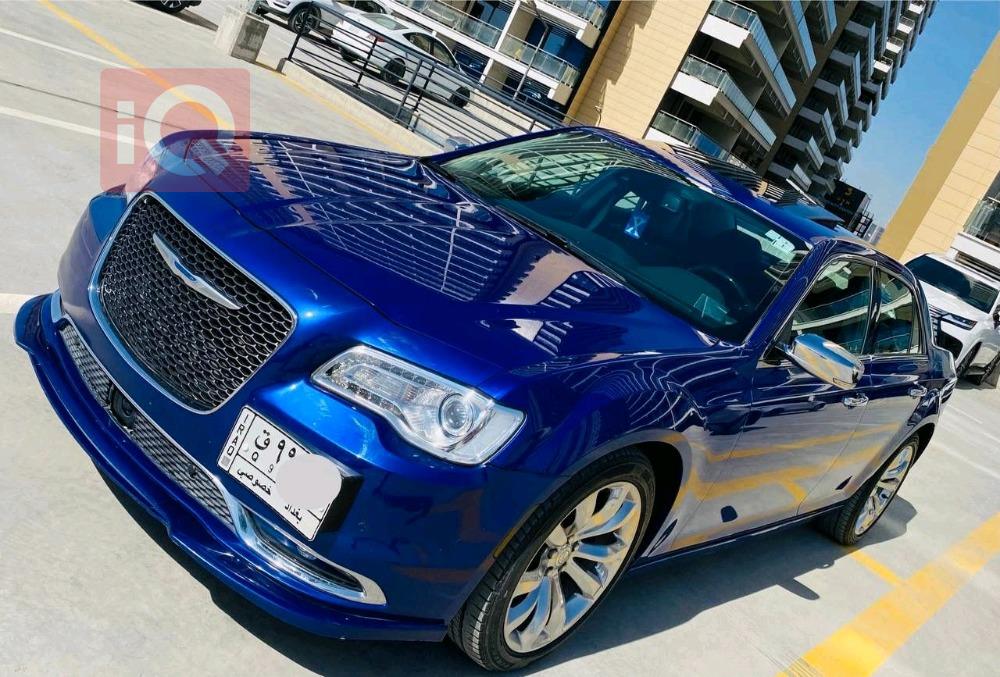 کرایسلەر 300